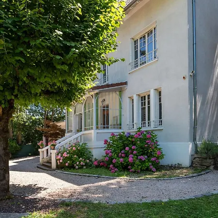 La Cloche - Family House With Pool Ang Garden Villa